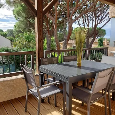 La Terrasse Des Golfs, Duplex Climatise, 2 Sdb, Garage, Calme Et Verdure * Saint-Raphael (Var)